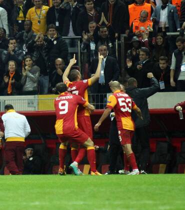 Players of Galatasaray celebrate the goal against Manchester United during Champions League Group H match between Galatasaray and Manchester United at Ali Sami Yen Sports Complex in Istanbul . Turkey 20.11.2012 Photo:Ali OZLUER Seskimphoto 