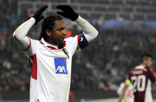 20.11.2012 Cluj-Napoca(Romania) FC CFR Cluj-SC Sporting Braga UEFA Champions League men football Alan SC Sporting Braga during match :Stringer in cooperation with 