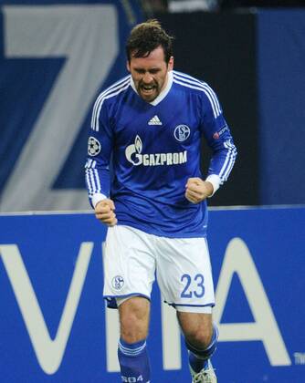 21-11-2012, Fussball, Saison 2012-2013, UEFA Champions League, Gruppenphase, FC Schalke 04 - Olympiakos Piräus, Jubel Christian Fuchs (Schalke 04)