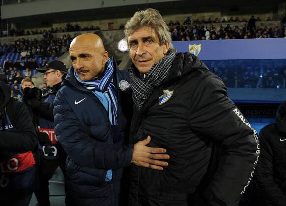 Zenit s head coach Luciano Spalletti (L) and Malaga s head coach Manuel Pellergrini seen before a UEFA Champions League Group C Round 5 football match at Petrovsky Stadium. Zenit St. Petersburg vs CF Malaga  RE10DFD8