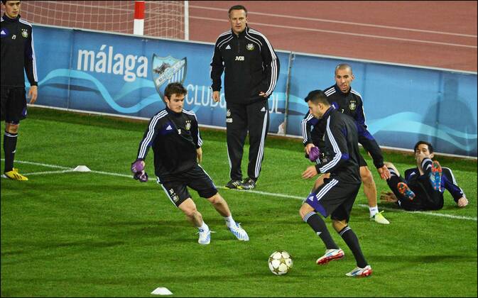Guillaume Gillet - RSC Anderlecht FOOTBALL : RSC Anderlecht - Entrainement - Ligue des Champions - 03 12 2012 PhotoNews Panoramic 