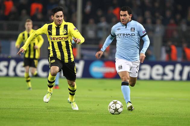 Ilkay GÜNDOGAN (Borussia Dortmund), links im Zweikampf mit Costel PANTILIMON (Manchester City) 04.12.2012, GER, Fussball, Champions League, Saison 2012 2013, Borussia Dortmund vs Manchester City