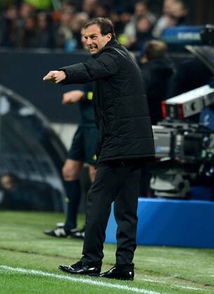 IPP20121204 Mailand, Italien - Fußball, Champions League - AC Mailand vs. Zenit St. Petersburg - Massimiliano Allegri xHOCHxZWEIx xItalyxPhotoxPressx 