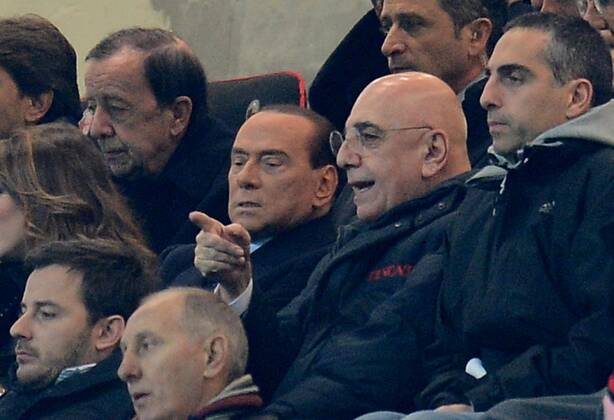 IPP20121204 Mailand, Italien - Fußball, Champions League - AC Mailand vs. Zenit St. Petersburg - Silvio Berlusconi , Adriano Galliani xHOCHxZWEIx xItalyxPhotoxPressx 
