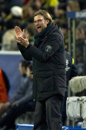 Trainer Jürgen KLOPP (Jürgen, DO) applaudiert, Fussball Champions League, Vorrunde 6. Spieltag, Borussia Dortmund (DO) - Manchester City (ManCity), am 04.12.2012 in Dortmund Deutschland