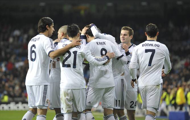 Real Madrid - Ajax - UEFA Champions League 2012 2013 - Group D - Matchday 6 Real Madrid players celebrating at Ricardo Kaka goal, left Sami Khedira Estadio Santiago Bernabeu - Madrid - Spain- 04 12 2012 