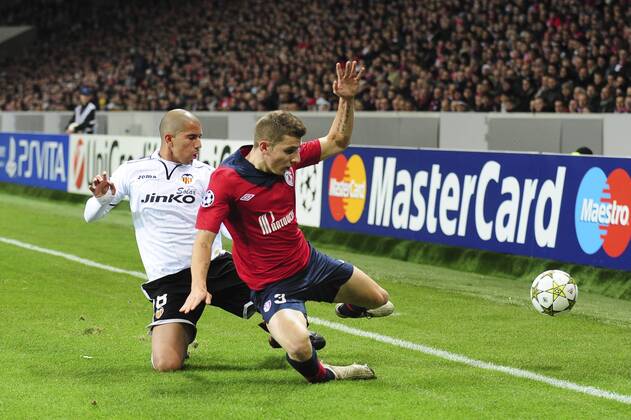 Lucas Digne (Losc) vs Sofiane Feghouli (Fc Valence) FOOTBALL : Lille vs Fc Valence - Ligue des Champions - 05 12 2012 JBAutissier Panoramic 