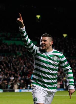 Gary Hooper of Celtic celebrates after scoring the opening goal - UEFA Champions League group G - Celtic vs Spartak Moscow - Celtic Park - Glasgow - Scotland - 5th September 2012 EDITORIAL USE ONLY. No use with unauthorised audio, video, data, fixture lists, club league logos or live services. Online in-match use limited to 120 images, no video emulation. No use in betting, games or single club league player publications.