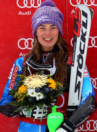 SKI ALPIN - FIS WC St. Moritz, Super-Kombination, Damen ST.MORITZ,SCHWEIZ,07.DEZ.12 - SKI ALPIN - FIS Weltcup, Superkombination der Damen, Siegerehrung. Bild zeigt Tina Maze (SLO). 