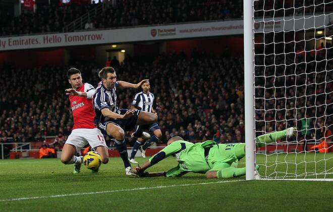 Arsenal s Olivier Giroud sees his shot saved by WBA s Boaz Myhill..Arsenal FC London v West Bromwich Albion - Premier League - Emirates Stadium, London- 8 12 12 - Picture David Klein Sportimage EDITORIAL USE ONLY. No use with unauthorised audio, video, data, fixture lists, club league logos or live services. Online in-match use limited to 120 images, no video emulation. No use in betting, games or single club league player publications.