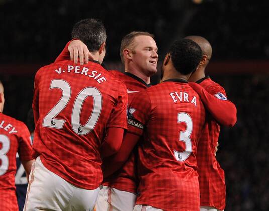Wayne Rooney of Manchester United celebrates scoring the third goal - Barclays Premier League - Manchester Utd vs Sunderland - Old Trafford Stadium - Manchester - 15 12 12 - Picture Simon Bellis Sportimage EDITORIAL USE ONLY. No use with unauthorised audio, video, data, fixture lists, club league logos or live services. Online in-match use limited to 120 images, no video emulation. No use in betting, games or single club league player publications.
