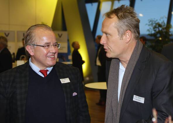 Stuttgart, GER, Verleihung Trainerpreis Baden-Württemberg 2012 , von links: Fritz Keller ( Präsident SC Freiburg ) Trainer Christian Streich (SC Freiburg) ( Freiburg )