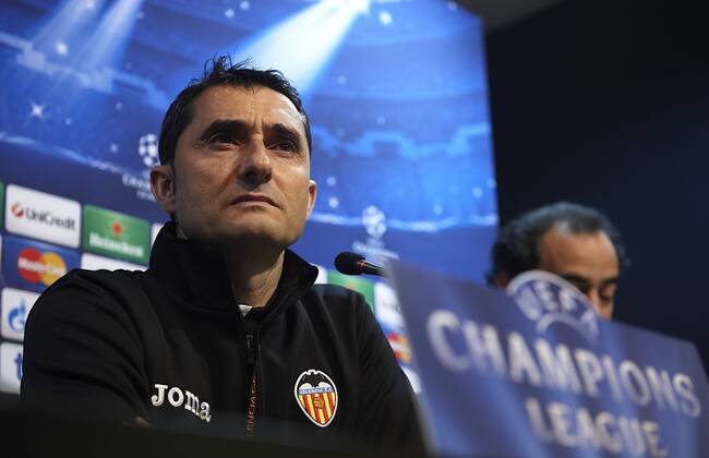 VALENCIA, SPAIN- FEBRUARY 11: Coach of Valencia CF Ernesto Valverde attends a press conference ahead of their UEFA Champions League round of 16 match between Valencia CF and Paris Saint Germain (PSG) at the Mestalla stadium on February 11, 2013 in Valencia, Spain. (Photo by Aitor Alcalde Colomer). 