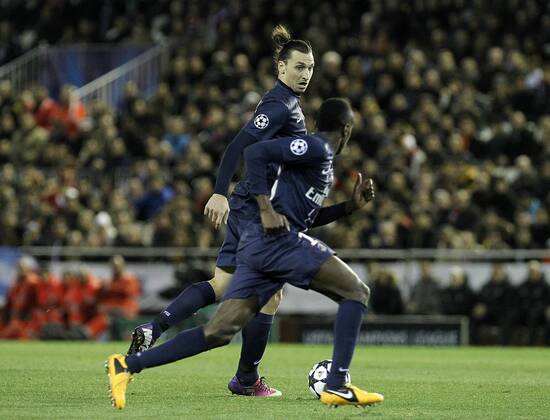 Paris Saint-Germain s Zlatan Ibrahimovic (l) and Blaise Matuidi during Champions League 2012 2013 match.February 12,2013.  (201302121505)
