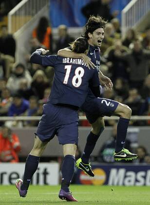 Paris Saint-Germain s Zlatan Ibrahimovic (l) and Javier Pastore celebrate goal during Champions League 2012 2013 match.February 12,2013.  (201302121513)