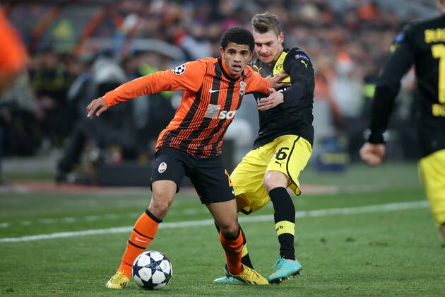 DONIECK 13.02.2013 UEFA CHAMPIONS LEAGUE 1 8FINAL FIRST MATCH: SHAKHTAR DONETSK - BVB Borussia Dortmund: TAISON LUKASZ PISZCZEK  GY5Q8822