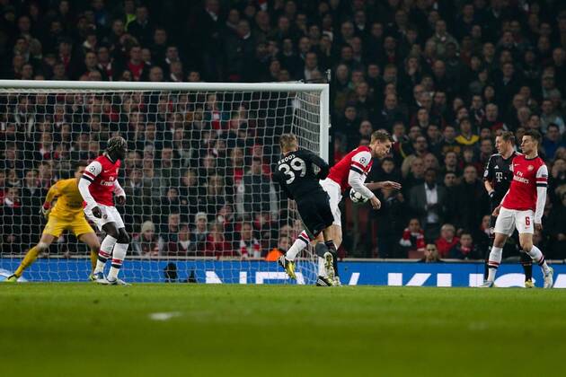 Football - 2012 2013 Champions League - Round of 16, First Leg: Arsenal vs. Bayern Munich Bayern Munich s Toni Kroos scoring at the Emirates Stadium, London 