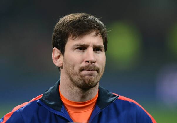 FUSSBALL CHAMPIONS LEAGUE ACHTELFINALE HINSPIEL 2012 2013 AC Mailand - FC Barcelona 20.02.2013 Lionel Messi (Barca) nachdenklich 