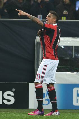 Kevin Prince Boateng Milan 1-0 Goal celebration Milano 20 02 2013 Stadio San Siro - Giuseppe Meazza Football 2012 2013 Champions League -- AC Milan - FC Barcelona -- andreaxstaccioli