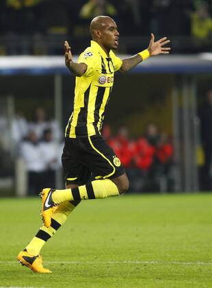 Dortmund, Signal-Iduna-Park, 05.03.13: Dortmunds Felipe Santana (R) köpft das 1:0 und jubelt im Spiel zwischen Borussia Dortmund vs. FC Shakhtar Donetsk im Viertelfinale der UEFA Champions League Saison 2012 2013.
