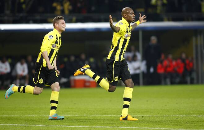 Dortmund, Signal-Iduna-Park, 05.03.13: Dortmunds Felipe Santana (R) köpft das 1:0 und jubelt im Spiel zwischen Borussia Dortmund vs. FC Shakhtar Donetsk im Viertelfinale der UEFA Champions League Saison 2012 2013.