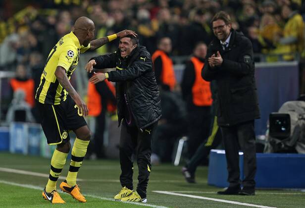 05.03.2013, Fussball Champions League: Achtelfinale, Borussia Dortmund - Schachtar Donezk, im Signal-Iduna-Park Dortmund. Jubel Dortmund zum Tor zum 1:0 , v.l. Torschütze Felipe Santana (Dortmund) , Leonardo Bittencourt (Dortmund) , Trainer Jürgen Klopp (Dortmund)