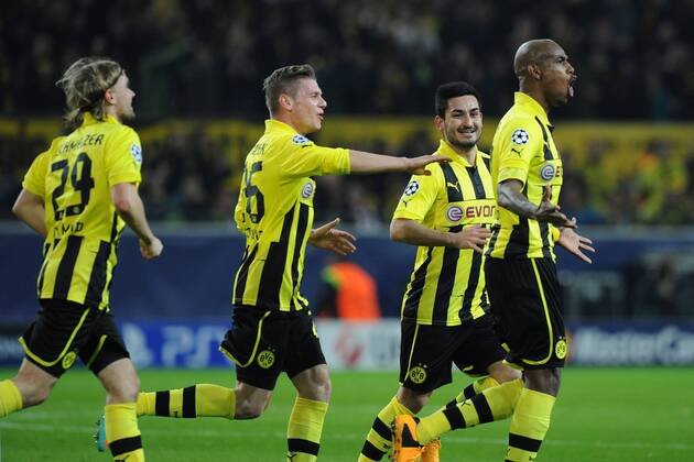 Fußball Champions League Borussia Dortmund - Schachtjor Donezk am 05.03.2013 im Signal Iduna Park in Dortmund Torjubel Dortmund zum 1:0 durch Felipe Santana ( Dortmund ), rechts