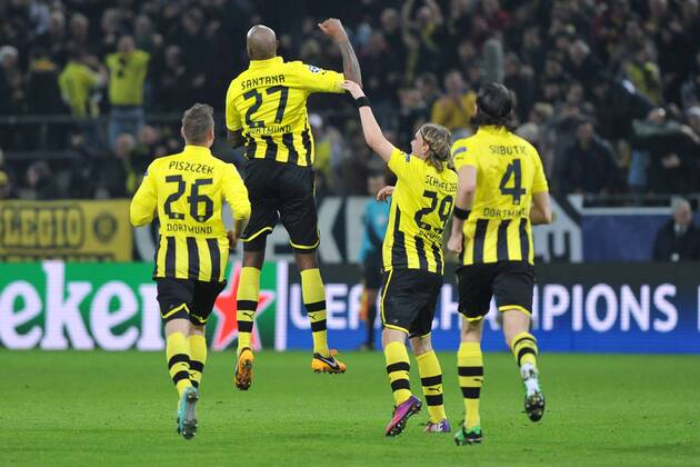 Fußball Champions League Borussia Dortmund - Schachtjor Donezk am 05.03.2013 im Signal Iduna Park in Dortmund Torjubel zum 1:0 durch Felipe Santana ( Dortmund ) 2.v.l