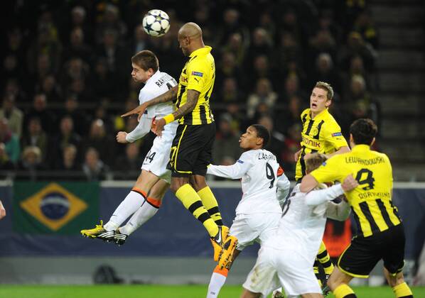 05-03-2013, Fussball, Saison 2012-2013, UEFA Champions League, Achtelfinale, Rückspiel, Borussia Dortmund - Schachtar Donezk, Felipe Santana (Borussia Dortmund), 2. v.li., erzielt mit diesem Kopfball das Tor zum 1-0.