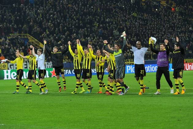 Fußball Champions League Borussia Dortmund - Schachtjor Donezk am 05.03.2013 im Signal Iduna Park in Dortmund Die Dortmunder Spieler freuen sich über den Sieg