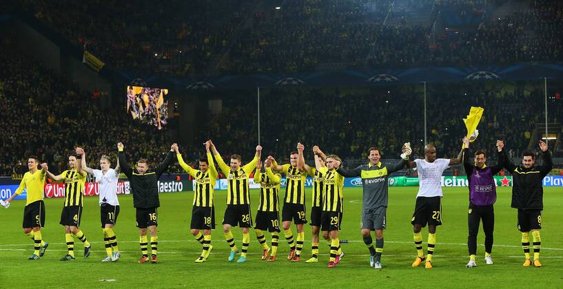 05.03.2013, xtvx, UEFA Champions League 1 4 Finale, Borussia Dortmund - FC Schachtar Donezk, v.l. Dortmunder Mannschaft feiert den Sieg