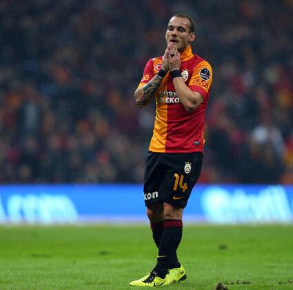 Turkey superleague match between Galatasaray and Genclerbirligi at Turk Telekom Arena Stadium in Istanbul on 08.02.2013 Match Scored: Galatasaray 0 - Genclerbirligi 1 Pictured: Wesley Sneijder of Galatasaray. 