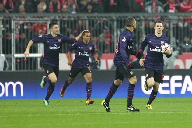 Torjubel von FC Arsenal London FC Bayern München vs. FC Arsenal London, Allianz Arena, Saison 2012 13, Champions League, Achtelfinale, Rückspiel