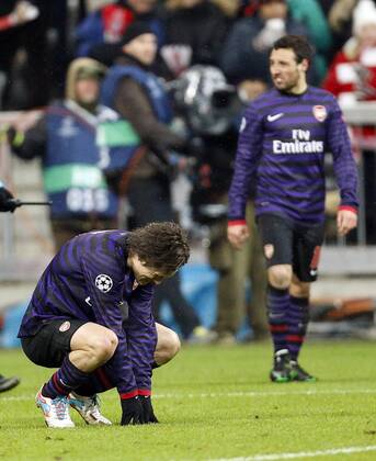 Tomas ROSICKY (Arsenal Nr.7), Santiago CAZORLA (Arsenal Nr.19) Emotionen, enttäuscht, Enttäuschung, Frust, frustriert, Trauer ,traurig, verzweifelt, Verzweiflung FC BAYERN MÜNCHEN - FC ARSENAL ( - ) Fussball UEFA Champions League, Achtelfinale Rückspiel, München, 13.03.2013 CL Saison 2012 2013, FCB, München, ARS
