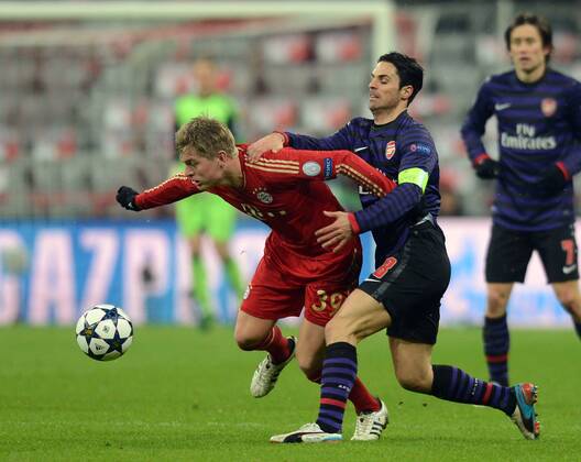 13.03.2013, xjhx, UEFA Champions League, FC Bayern München - Arsenal London, v.l. Toni Kroos (FC Bayern München), Mikel Arteta (Arsenal London)