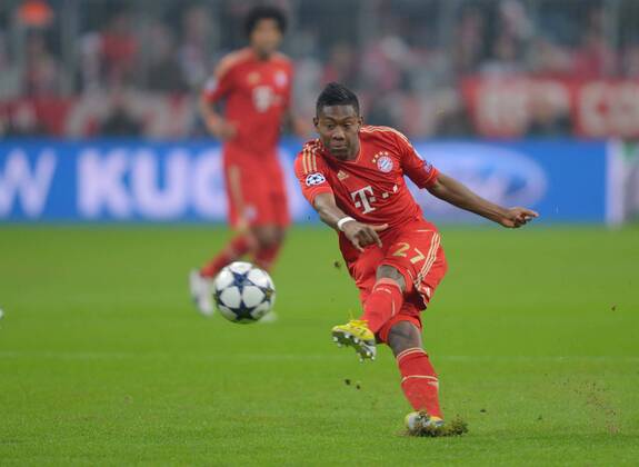 Fussball München 02.04.2013 Champions League Viertelfinale, Hinspiel, Spiel1 Saison 2012 2013 FC Bayern München - Juventus Turin Tor zum 1:0 durch David Alaba (FC Bayern, No.27)