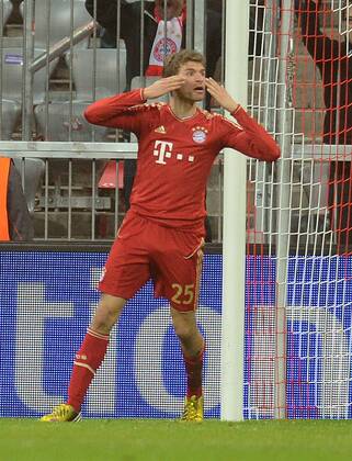 02.04.2013, xjhx, UEFA Champions League, FC Bayern München - Juventus Turin, v.l. Thomas Mueller (FC Bayern München) Torjubel, Goal celebration, celebrate the goal 2:0