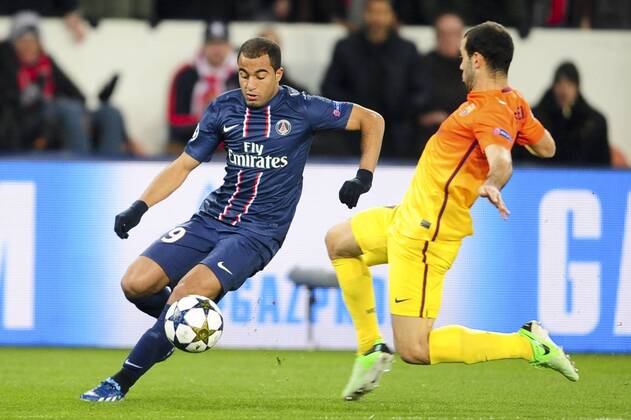 Lucas (Paris) vs Javier Mascherano (Barca) FOOTBALL: Paris St Germain, PSG - FC Barcelona.Champions League - 02 04 2013 xJBAutissierx 