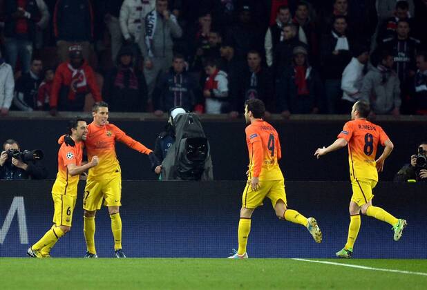 Xavi (barca) - Christian Tello (barca) FOOTBALL : Paris SG vs Barcelone - Ligue des champions - 02 04 2013 AnthonyBIBARD FEP Panoramic 