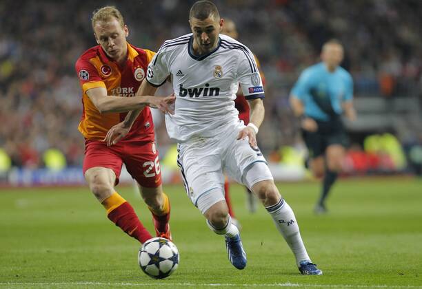 Soccer match between Real Madrid and Galatasaray corresponding to round of 4th first leg of the Champions League, held at the Santiago Bernabeu stadium, in Madrid 4 3 2013. Karim Benzema 