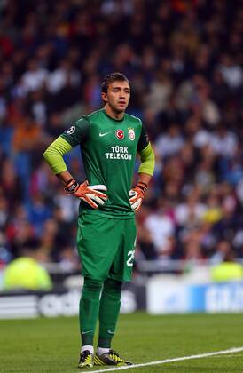 UEFA Champions League Quarter Final first leg match between Real Madrid and Galatasaray at Estadio Santiago Bernabeu on April 3, 2013 in Madrid, Spain. Pictured: Goalkeeper Fernando Muslera of Galatasaray. 