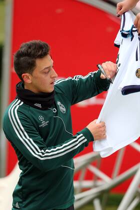 Real CF Madrid Football players training at Inonu Stadium in Istanbul ahead of their Champions league match against Galatasaray. 08.04.2013 Pictured: Mesut Ozil 