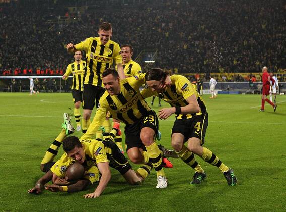 09.04.2013, Fussball Champions League Viertelfinale Rückspiel: Borussia Dortmund - FC Malaga, im Signal-Iduna-Park-Stadion Dortmund. Jubel Dortmund zum Tor zum 3:2 von Felipe Santana (Dortmund).