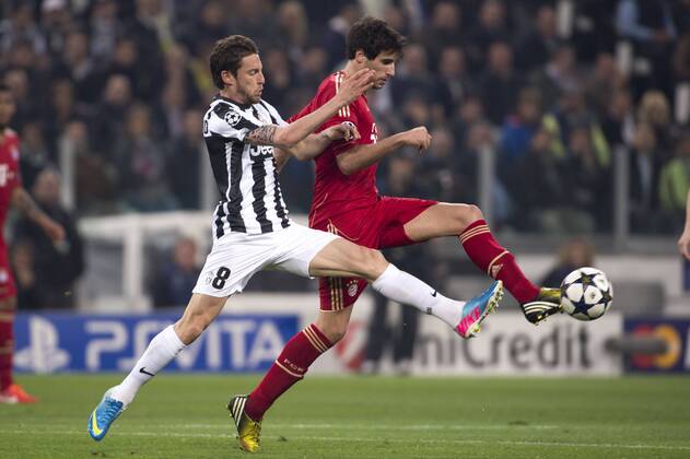 Claudio Marchisio (Juventus), Javi Martinez (Bayern), APRIL 10, 2013 - Football Soccer : UEFA Champions League Quarter-final 2nd leg match between Juventus 0-2 Bayern Munchen at Juventus Stadium in Turin, Italy.  (ptmb040738)
