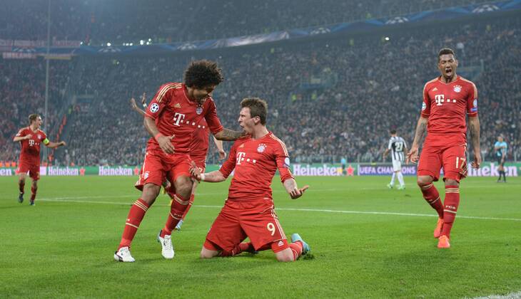 (130411) -- TURIN, April 10, 2013 (Xinhua) -- Bayern Munich s Mario Mandzukic (2nd, R) celebrates scoring with teammate during the Champions League quarter-final second leg soccer match against Juventus in Turin, Italy, April 10, 2013. Bayern Munich won 2-0 and advanced into semi-finals. (Xinhua Alberto) ITALY-TURIN-SOCCER-UEFA-JUVENTUS-BAYERN MUNICH 