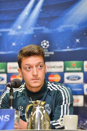 Fußball Champions League Borussia Dortmund - Real Madrid - PK - Real Madrid am 23.04.2013 im Signal Iduna Park in Dortmund Mesut Özil ( Madrid )