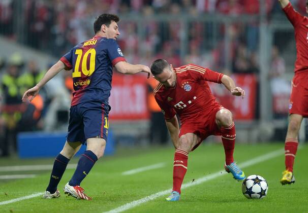 FUSSBALL CHAMPIONS LEAGUE HALBFINALE HINSPIEL 2012 2013 FC Bayern München - FC Barcelona 23.04.2013 Lionel Messi (li, Barca) gegen Franck Ribery (re, FC Bayern München) 
