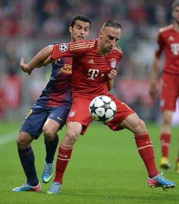 FUSSBALL CHAMPIONS LEAGUE HALBFINALE HINSPIEL 2012 2013 FC Bayern München - FC Barcelona 23.04.2013 Pedro Rodriguez (li, Barca) gegen Franck Ribery (re, FC Bayern München) 