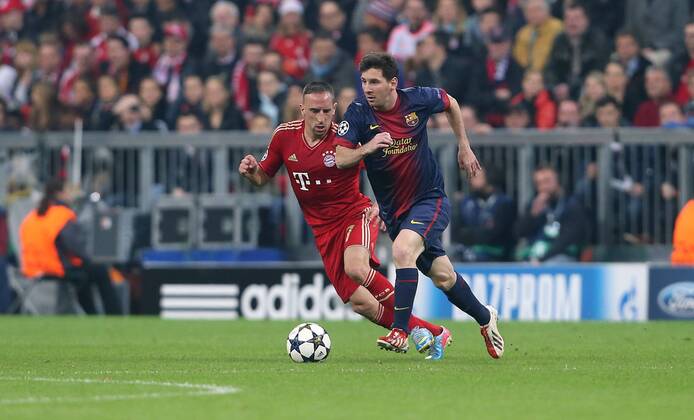 FUSSBALL - CL, Bayern vs Barcelona MUENCHEN,DEUTSCHLAND,23.APR.13 - FUSSBALL - UEFA Champions League, Halbfinale, FC Bayern München vs FC Barcelona. Bild zeigt Franck Ribery (Bayern) und Lionel Messi (Barcelona). 
