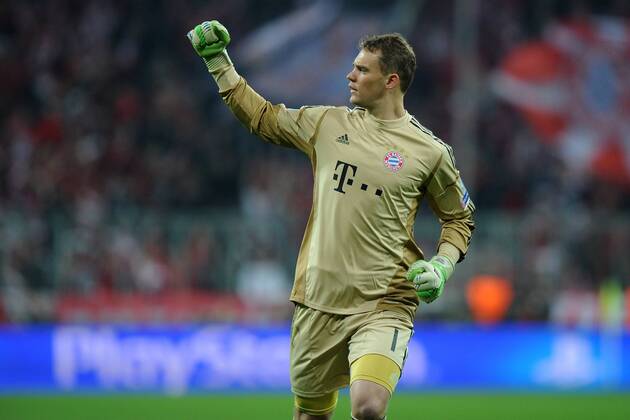 Fußball Champions League Bayern München - FC Barcelona am 23.04.2013 in der Allianz Arena in München Torjubel Manuel Neuer ( München )